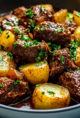 Slow Cooker Garlic Beef & Potatoes