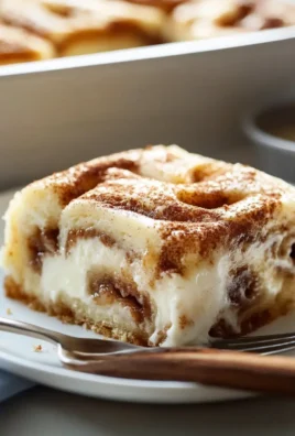 Cinnamon Roll Cheesecake Casserole